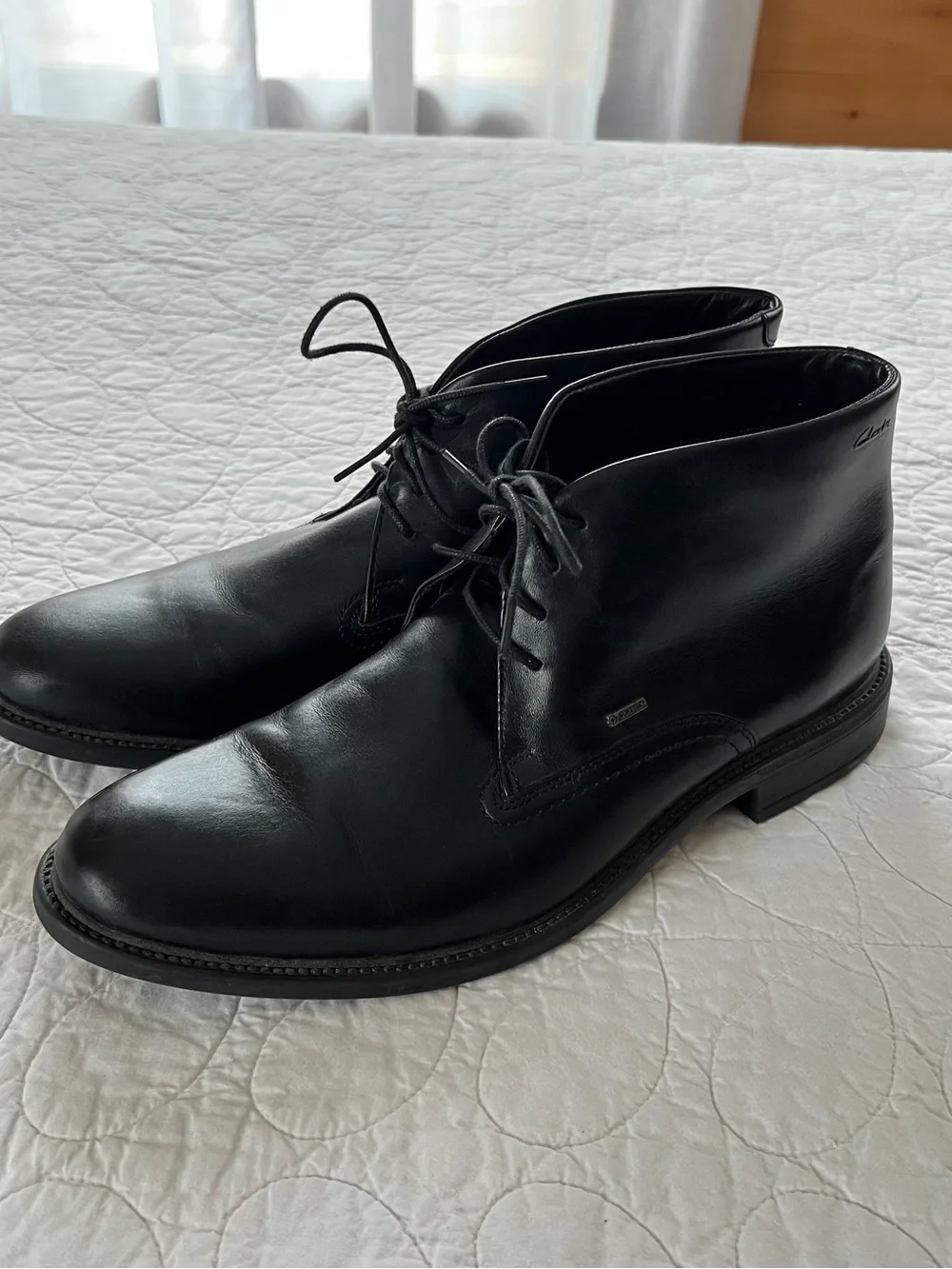 Clarks Men's Black Leather Gore-Tex Chukka Boots Weatherproof Gorpcore Classic